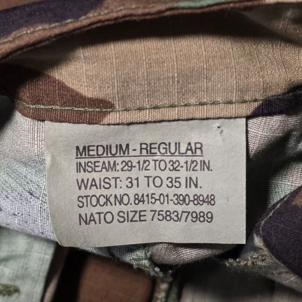 Military BDU Cargo Pants Men's Med-Reg Green Woodland Camo Still Crisp Hunting - Picture 10 of 10
